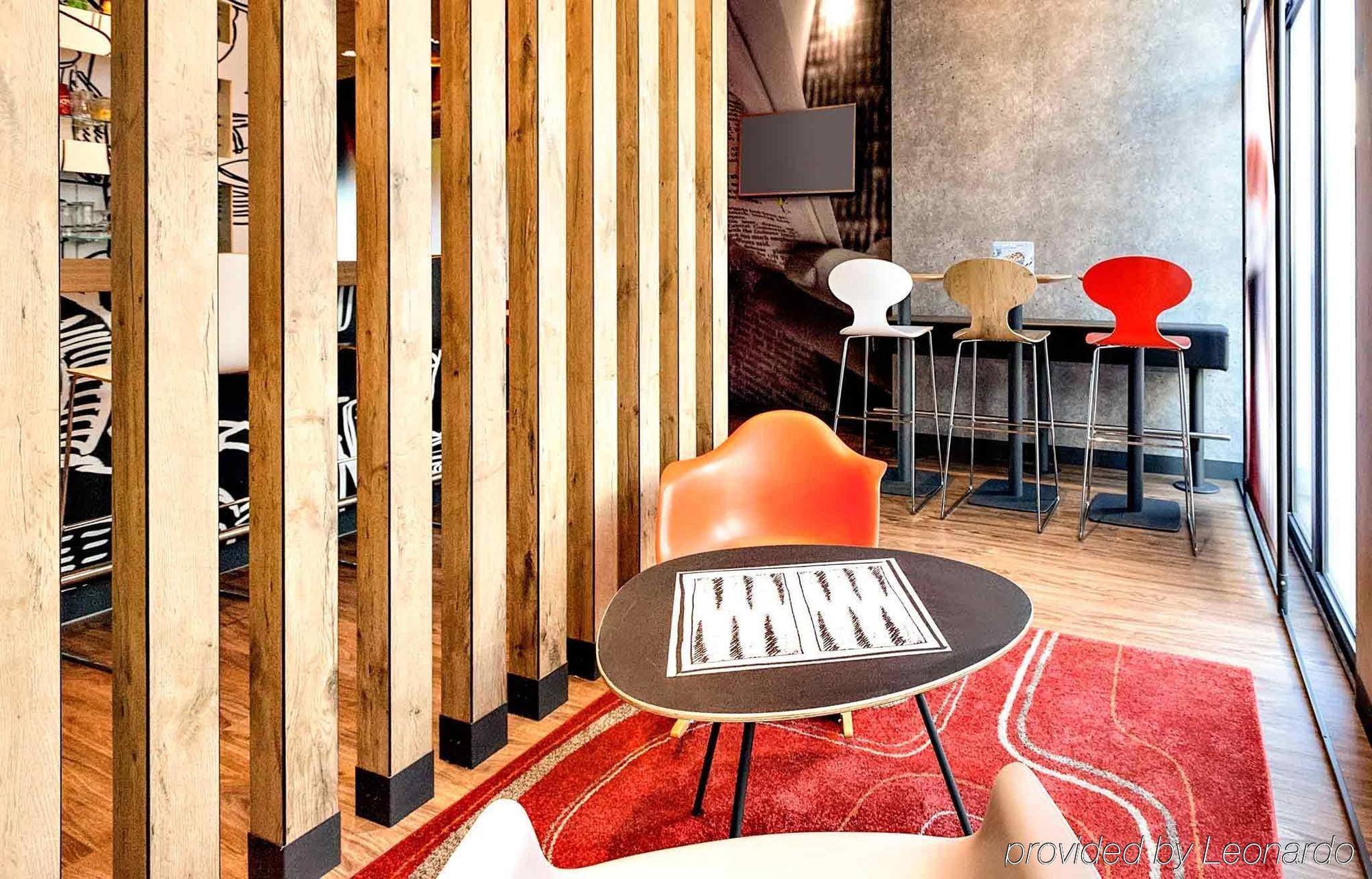 Ibis Agen Centre Gare Hotel Bagian luar foto